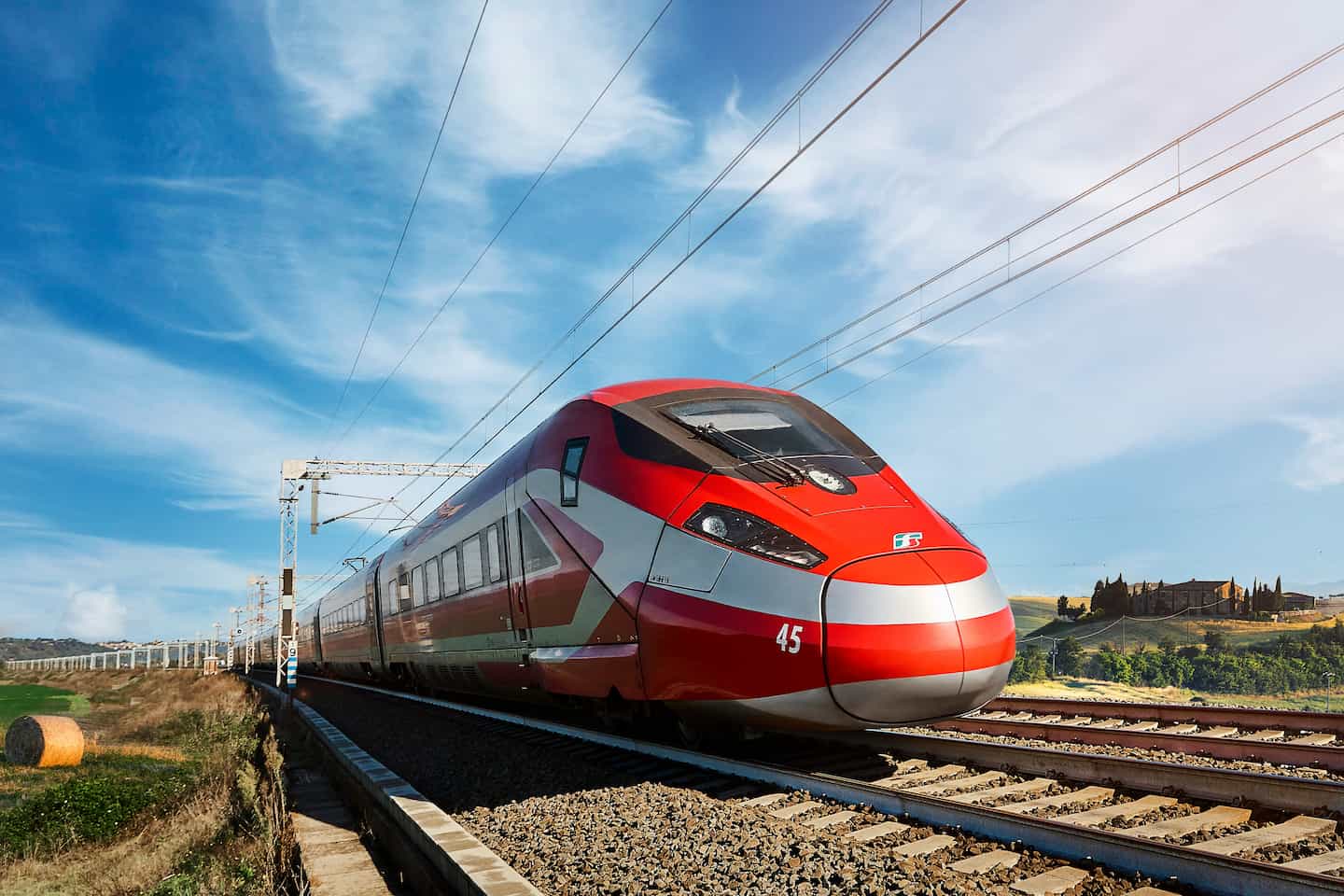 In foto un treno Frecciarossa