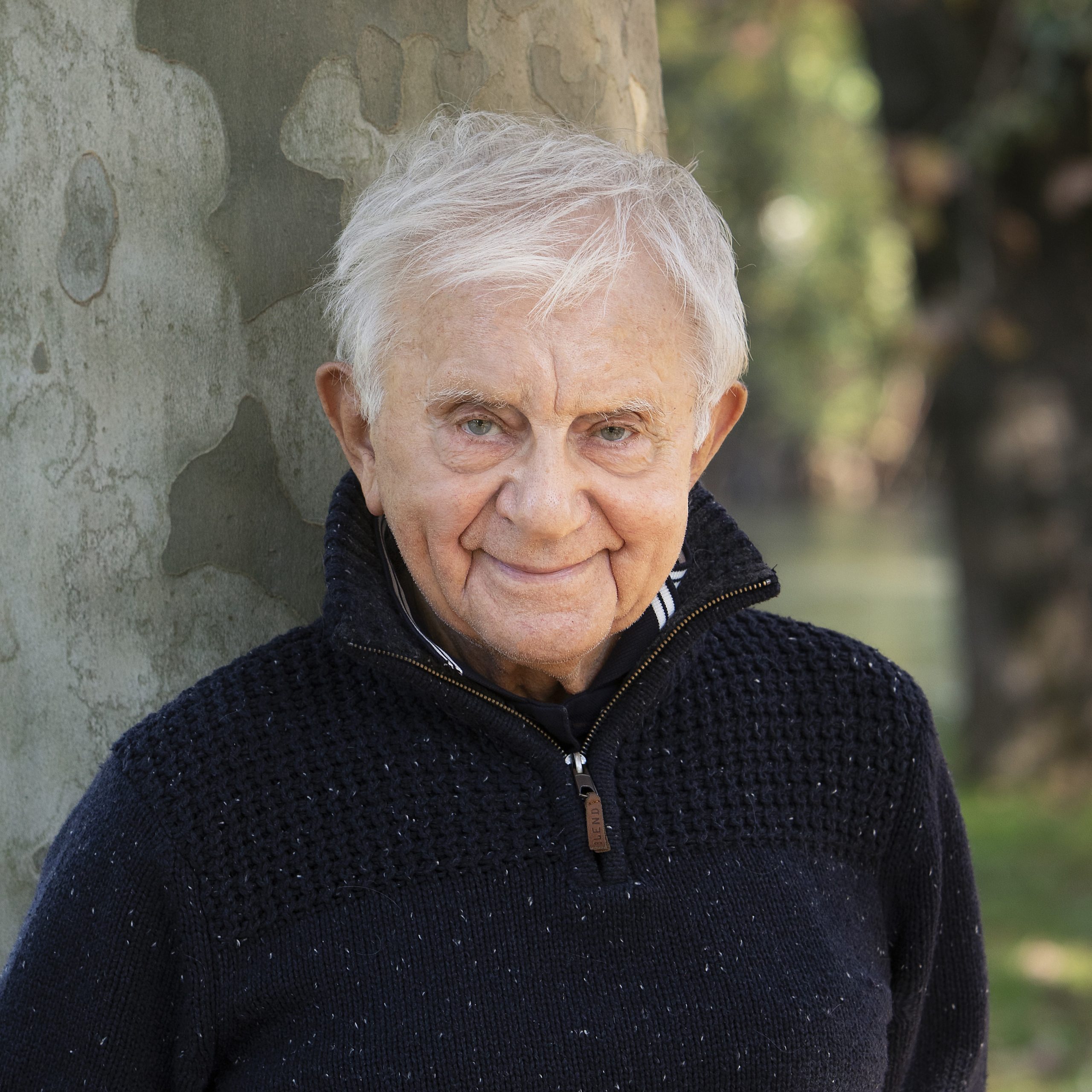 In foto Don Antonio Mazzi