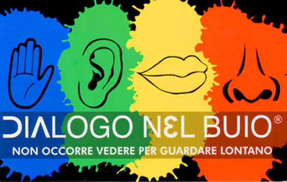 A Milano riparte la nuova stagione di Dialogo nel Buio, il percorso immersivo dell’Istituto dei Ciechi che invita a esplorare la realtà senza l’uso della vista, affidandosi a tatto, udito, olfatto e gusto. Dal Percorso Classico a Natura al Buio, dall’Escape Room alle esperienze gastronomiche, un calendario di attività per famiglie, scuole e aziende, guidate da persone cieche e ipovedenti. Un’esperienza che trasforma la disabilità visiva in una competenza e propone un modo diverso di vivere l’inclusione.