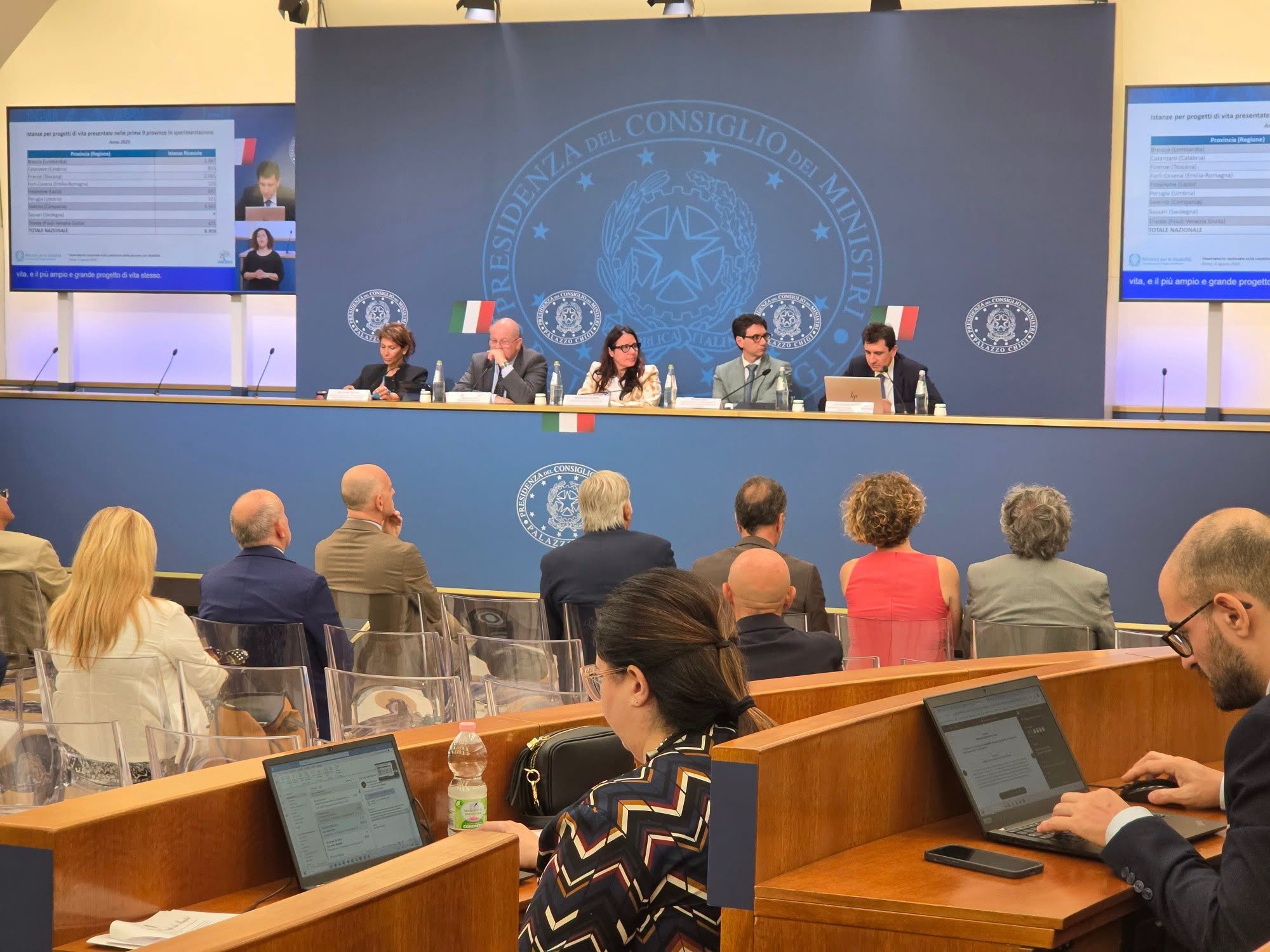 In foto la conferenza stampa di oggi