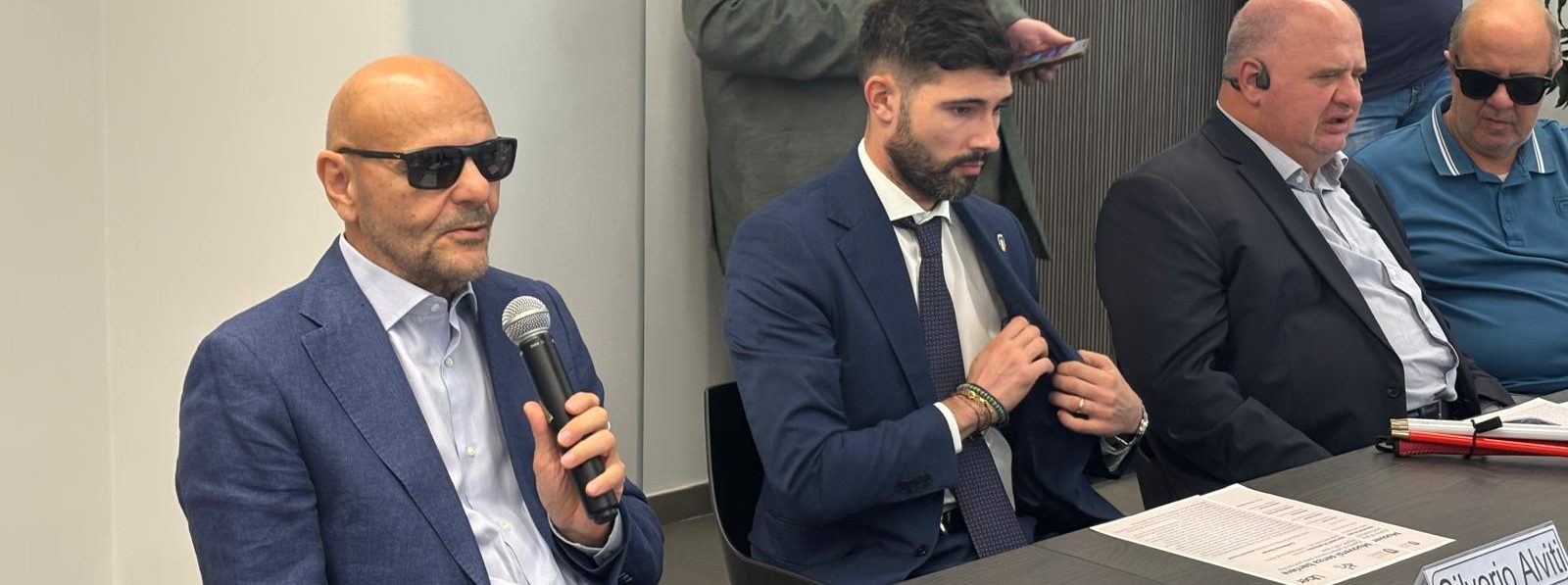 In foto il Presidente Mario Barbuto e il Segretario Fispic Andrea Cesolini, sullo sfondo alcuni consiglieri nazionali