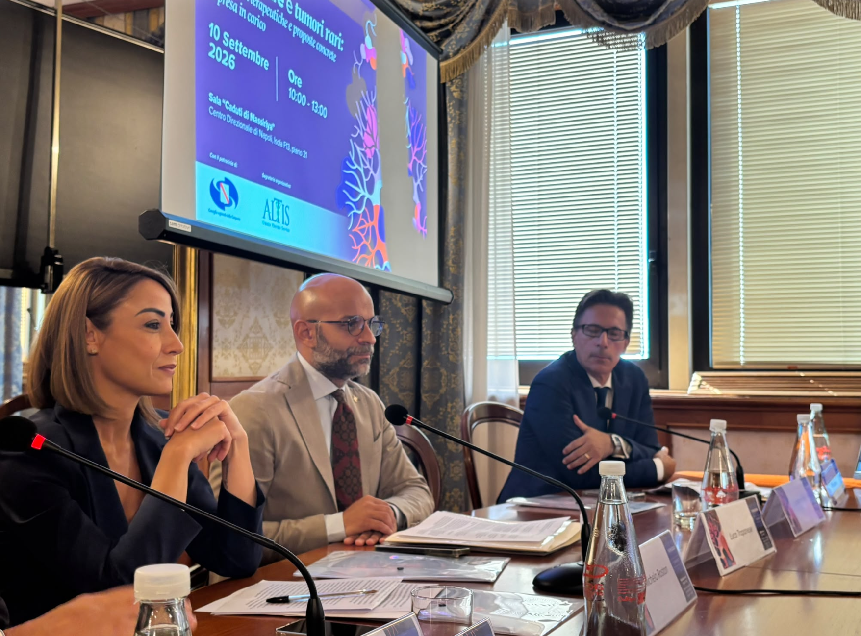 Istituzioni, manager sanitari, clinici, ricercatori e associazioni dei pazienti si sono confrontati a Napoli sulle innovazioni terapeutiche e sui nuovi modelli di presa in carico, con l’obiettivo di rafforzare le reti regionali per malattie rare e tumori rari