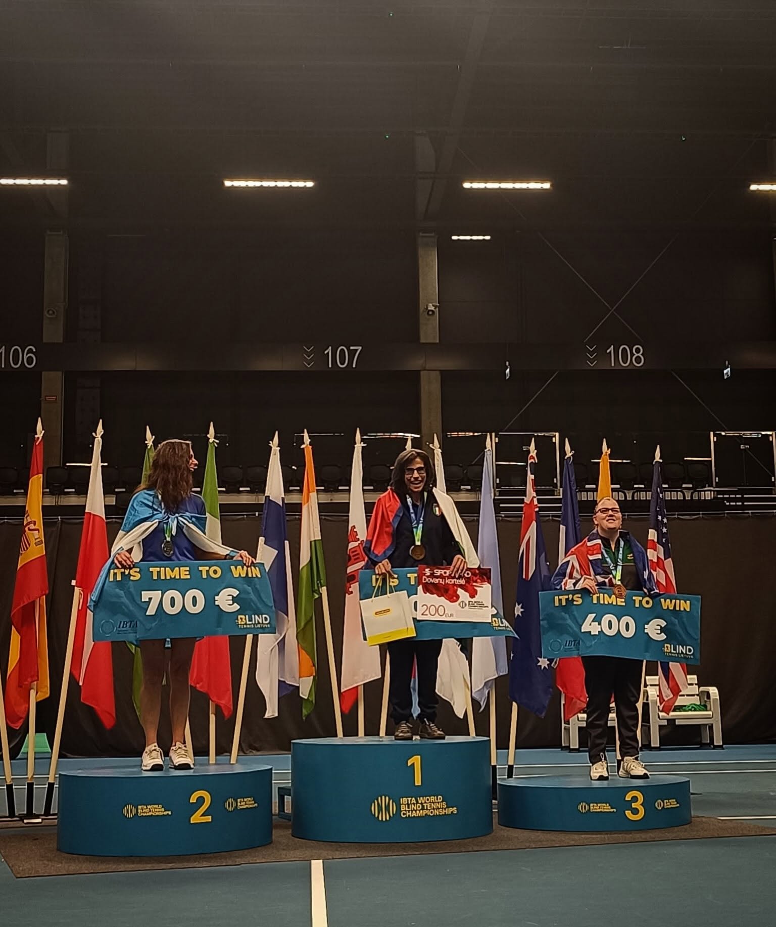 L’atleta della Virtus Tennis Daniela Pierri si conferma campionessa del mondo nella categoria B1 femminile. A Vilnius l’Italia chiude la rassegna iridata con un oro e tre argenti, confermando la crescita del movimento azzurro nel Blind Tennis