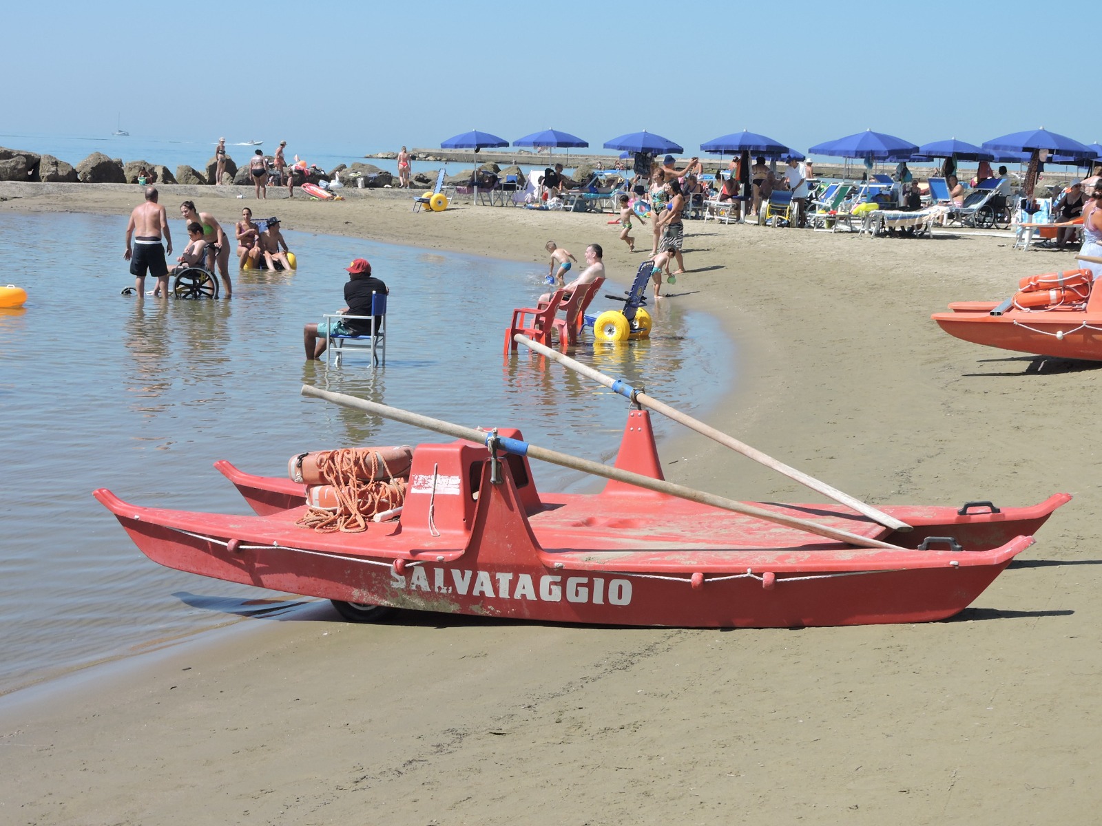 Si è conclusa con oltre 12.800 accessi la stagione balneare 2026 della spiaggia inclusiva "Riviera Mallozzi", iniziativa promossa dalla ASL Roma 6 e gestita dalla Cooperativa Sociale Alteya.
