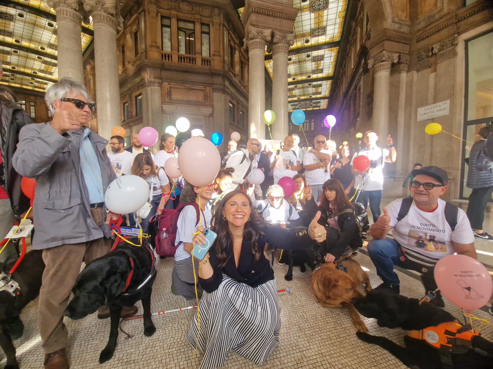 il gruppo in galleria sordi